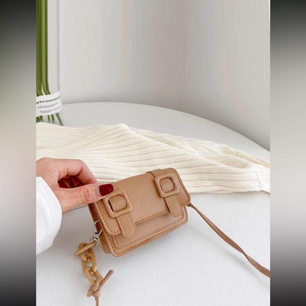 Small crossbody handbag